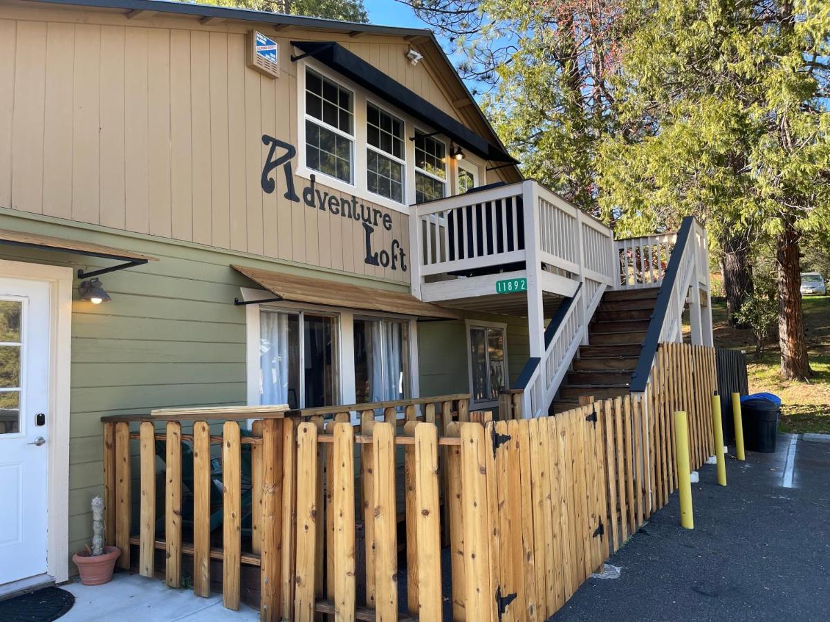 Yosemite Basecamp Ξενοδοχείο Groveland Εξωτερικό φωτογραφία