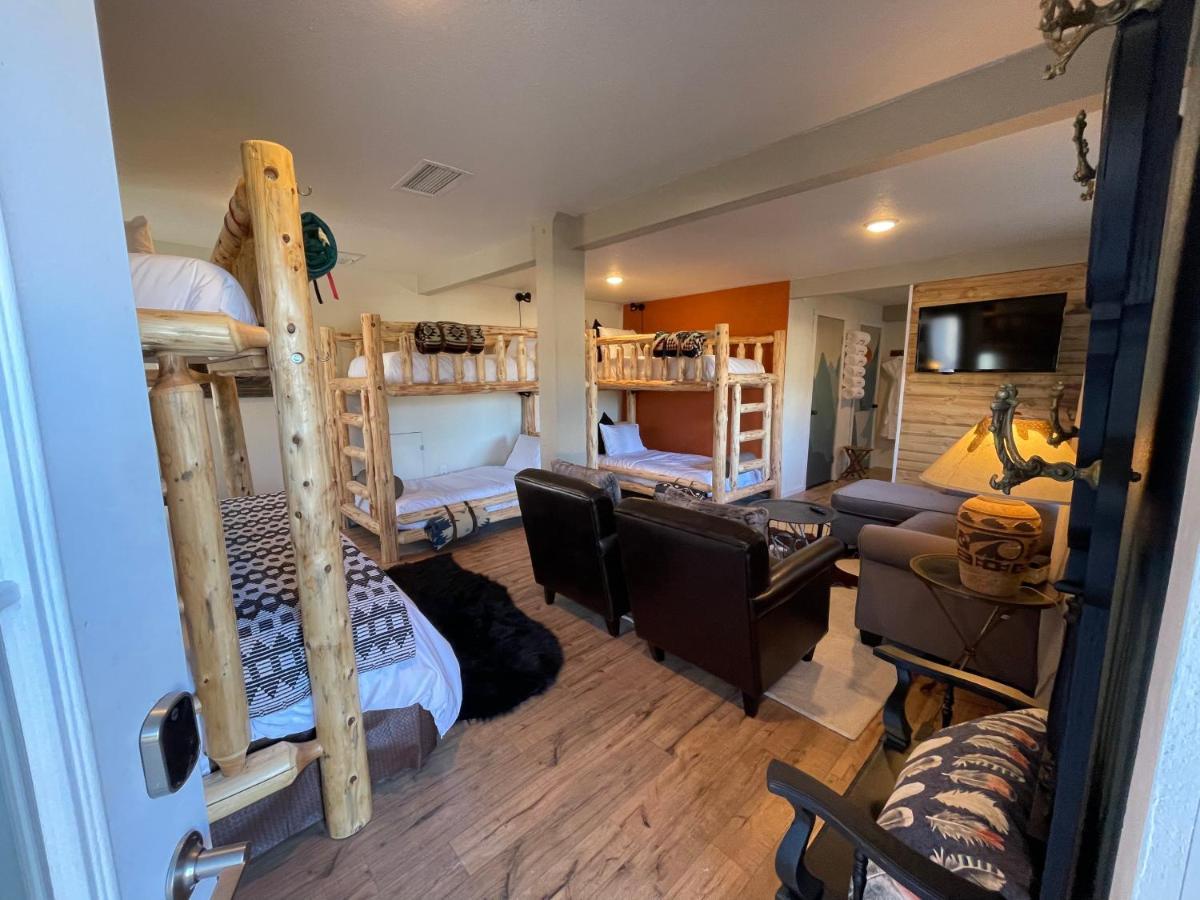 Yosemite Basecamp Ξενοδοχείο Groveland Εξωτερικό φωτογραφία