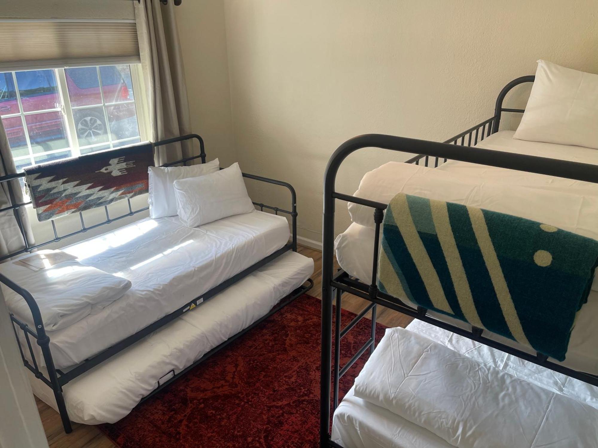 Yosemite Basecamp Ξενοδοχείο Groveland Εξωτερικό φωτογραφία